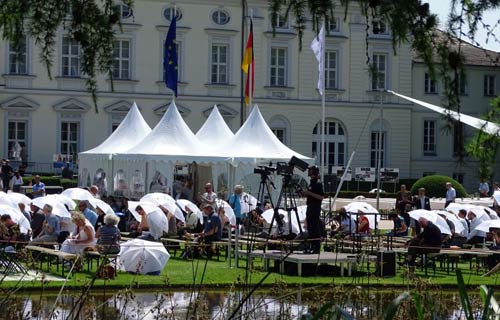 Sommerliches Ambiente im Schlosspark Bellevue