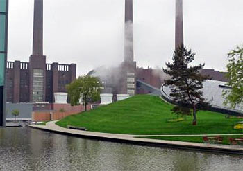 Rasen in der Autostadt Wolfsburg. 